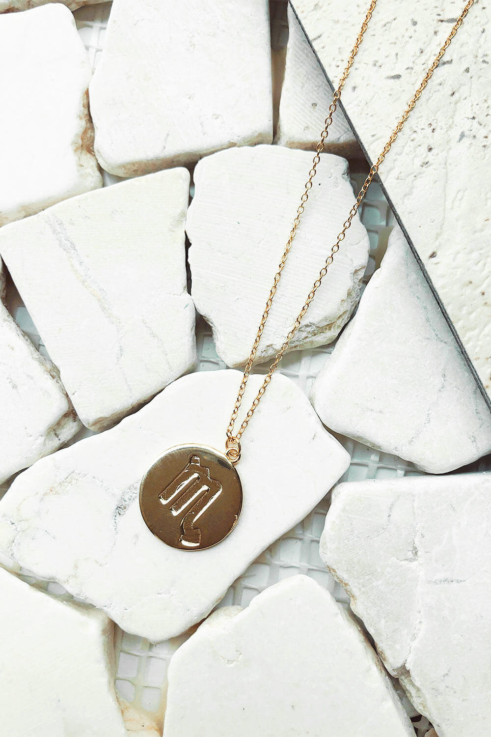 Personalised Gold-Toned Zodiac Sign Round Pendant Necklace - A Fashionable Accessory