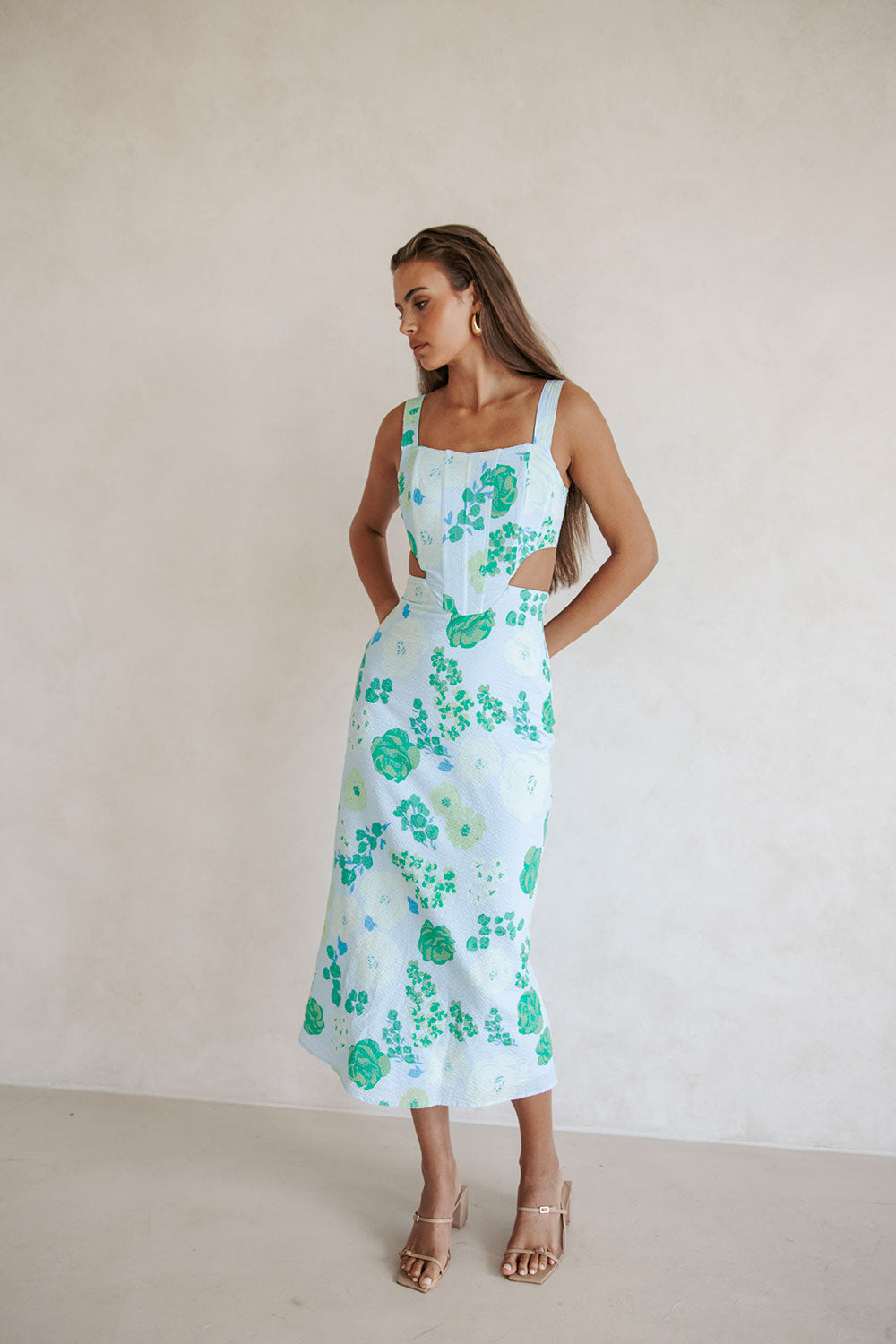 Charming Feliz Midi Dress in Exclusive Corsage Blue Color