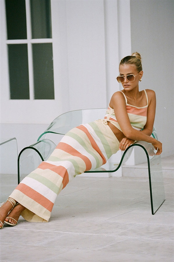 Tropical Leti Women's Fashion Top - A Stunning Sample Piece