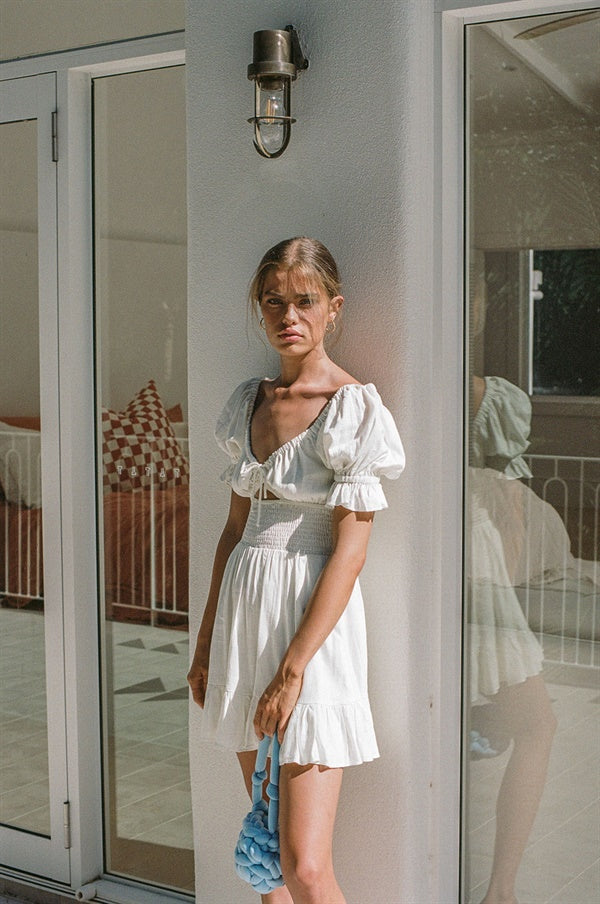 Stylish Women's White Moxxi Dress - Ideal for Fashionable Occasions