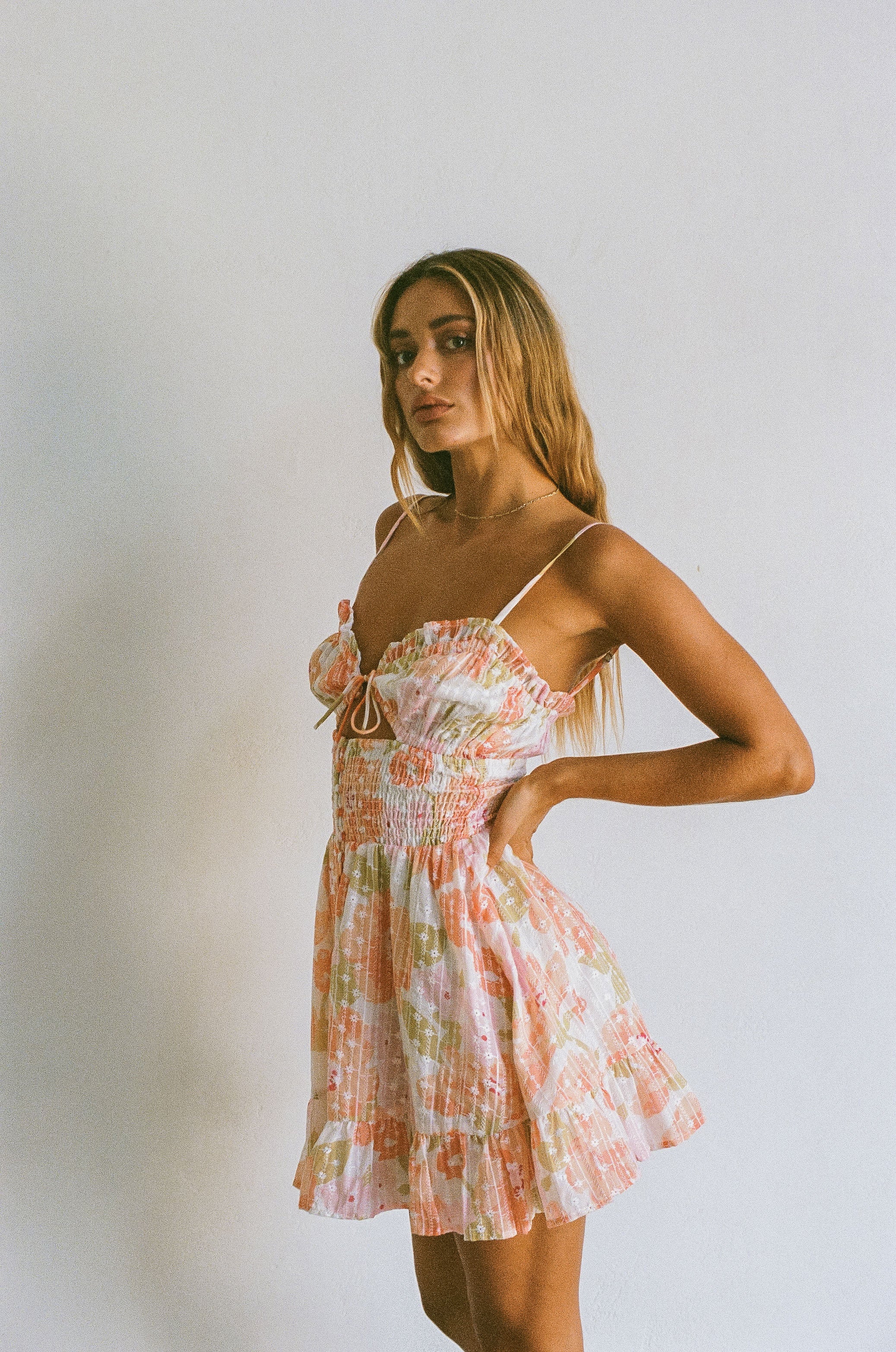 Exquisite Karolina Shirred Women's Dress with Anemone Floral Print