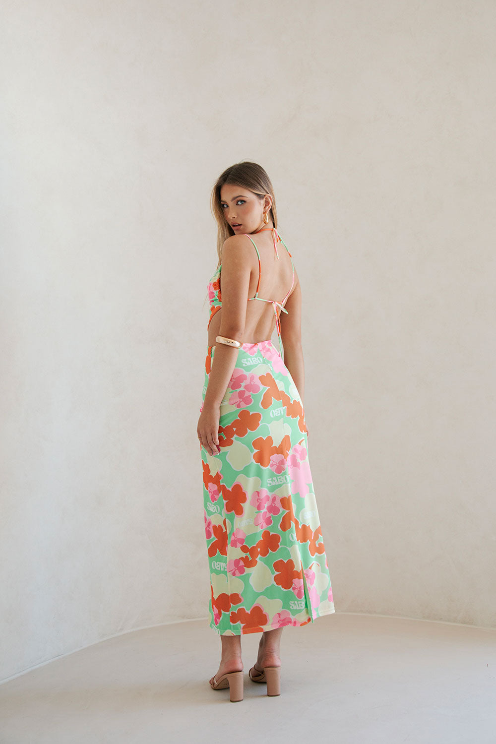 Summer-Inspired Backless Women's Misty Floral Mela Dress for Vacation