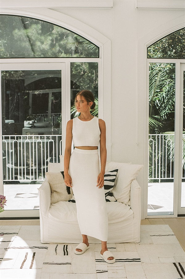 White Heather Knit Women's Skirt - A Stylish Sample Piece
