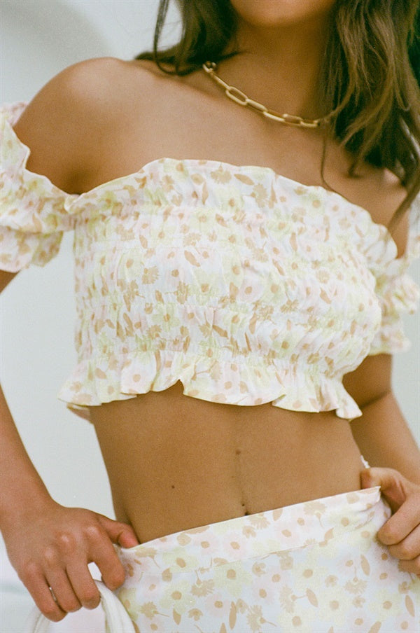 Exclusive Summer Floral Print Cropped Off - Shoulder Halo Top