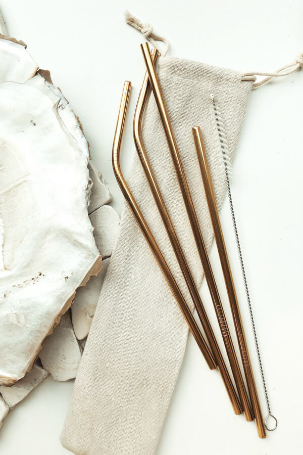 Stylish Gold Toned Eco-Friendly Stainless Steel Straw Set