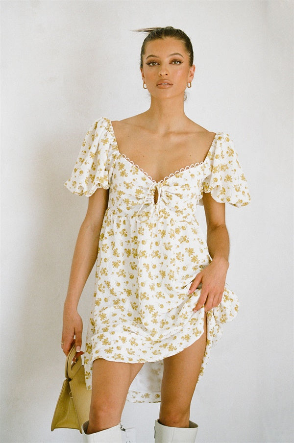 Charming Textured Lightweight Floral Sandi Babydoll Dress