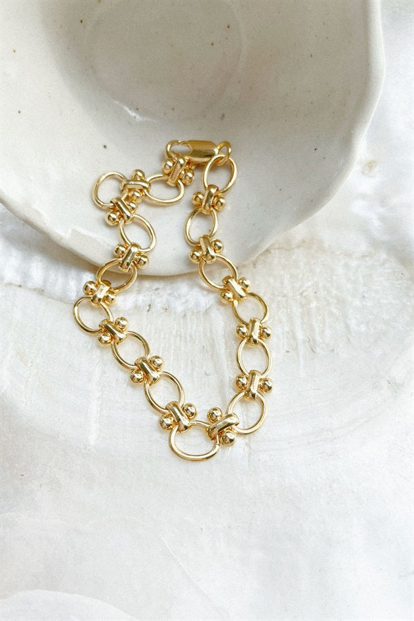 Stylish Gold-Toned Loop Link Dru Bracelet for Stacking