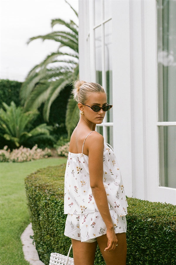 Exclusive Native Sprig Floral Print High Waisted Elastic Jetta Shorts