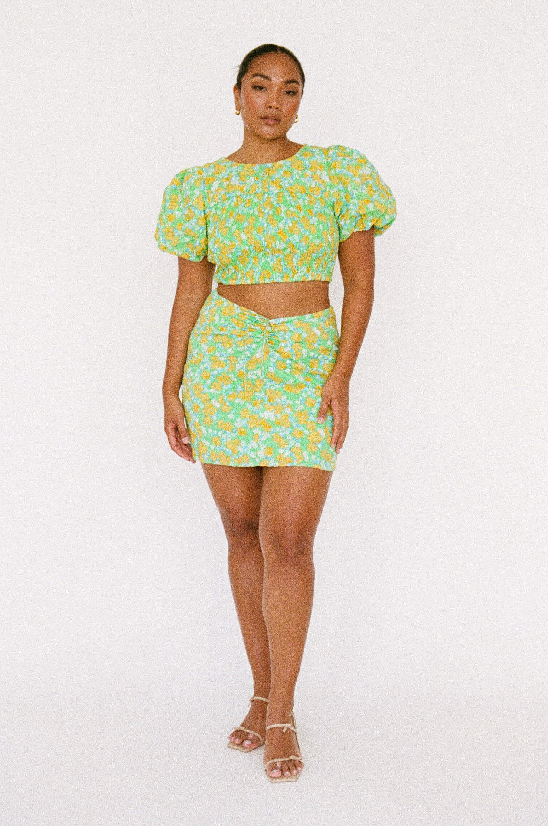 Exclusive Lyla Shirred Women's Cotton Seersucker Top with Bold Puff Sleeves