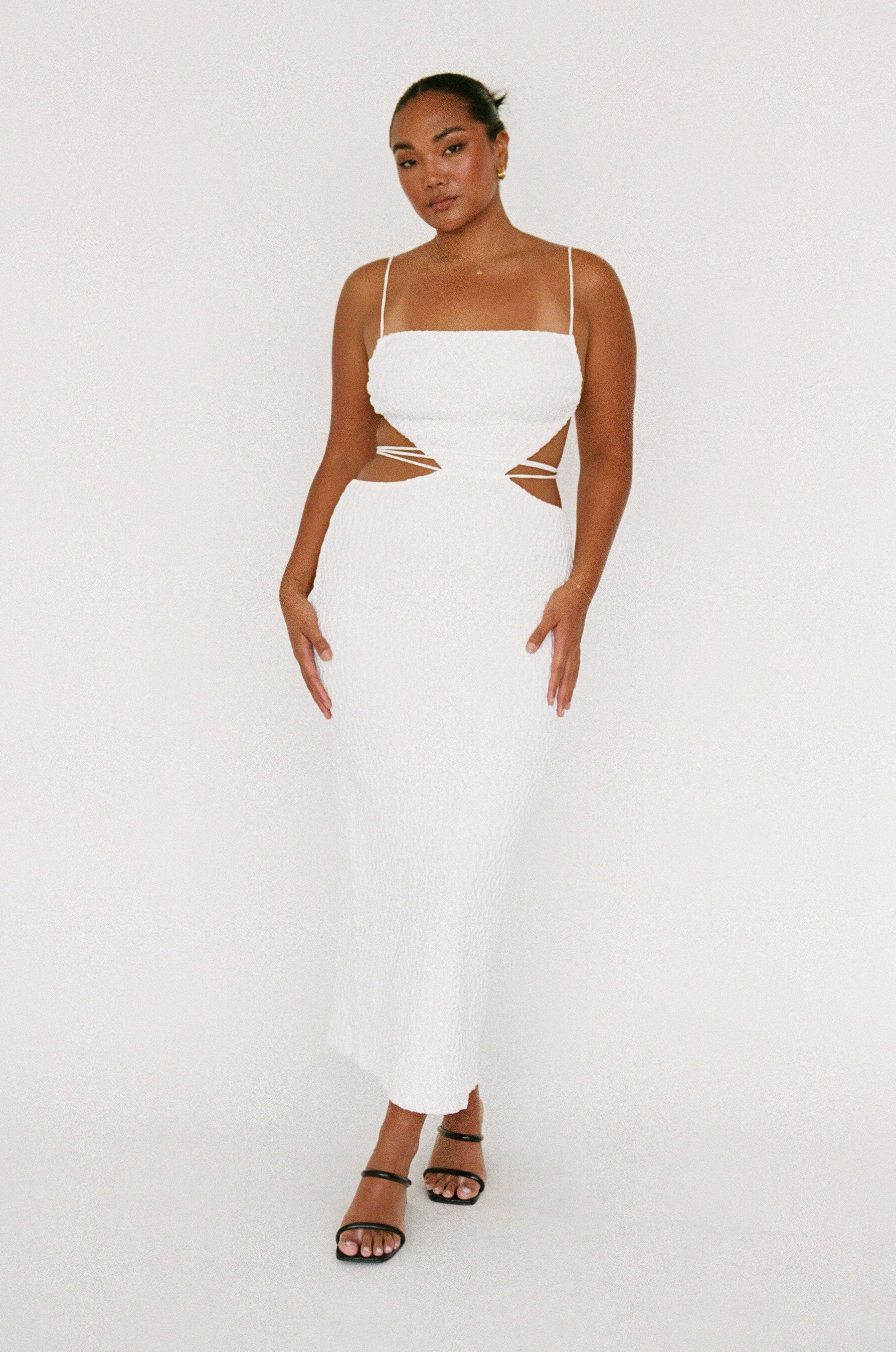 Sabo Exclusive Backless Celestia Midi Dress for Date Night