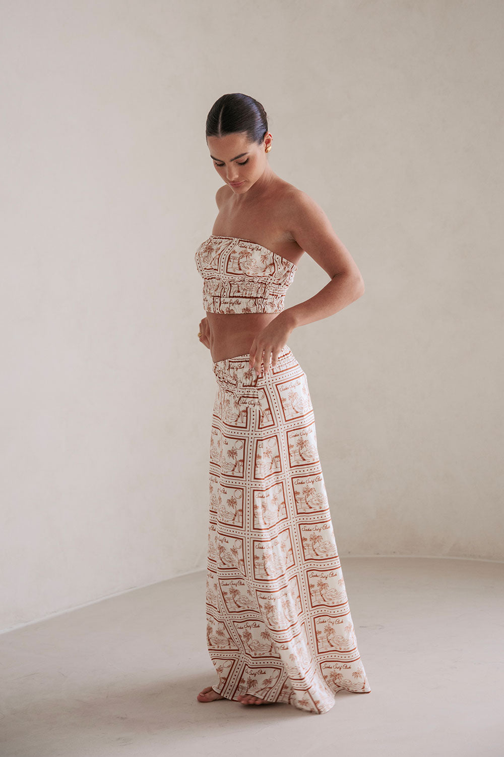 Fashionable Women's Xylah Maxi Skirt with Exclusive Sabo Postcard Print