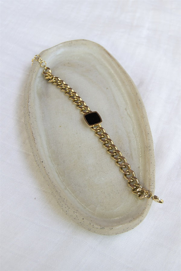 Stylish Gold-Toned Onyx Accessory Bracelet
