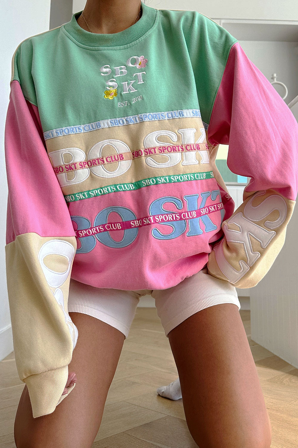 Unique Luxor Sweater - Sample with Photo - shoot Wear