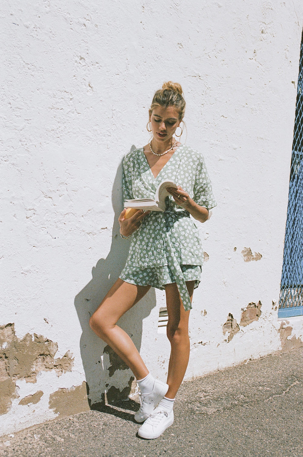 Floral Dynasty High-Waisted Cotton Blend Shorts for a Fashionable Look