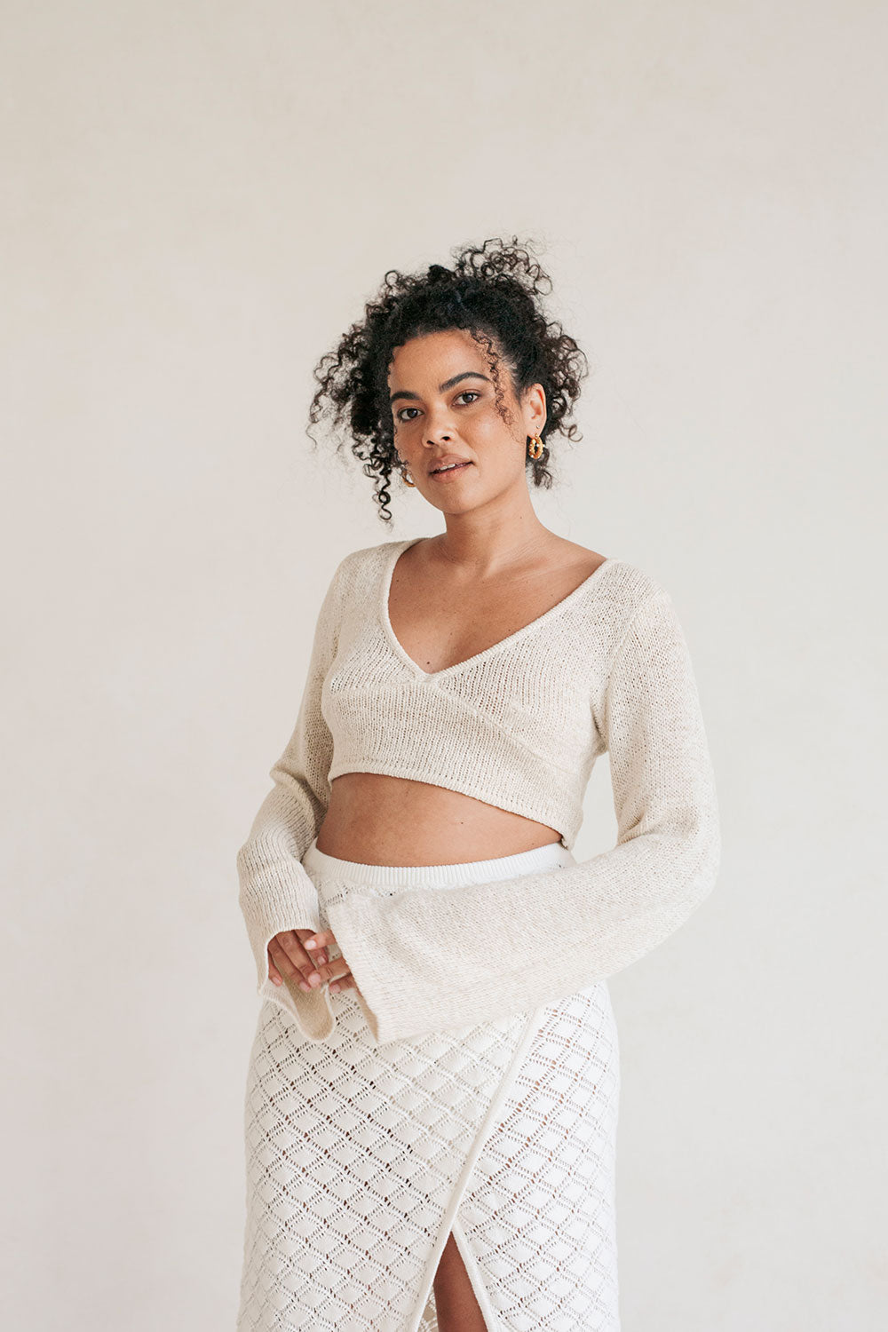 Soft Loose Knit Cream Callea Top - Ideal for Denim
