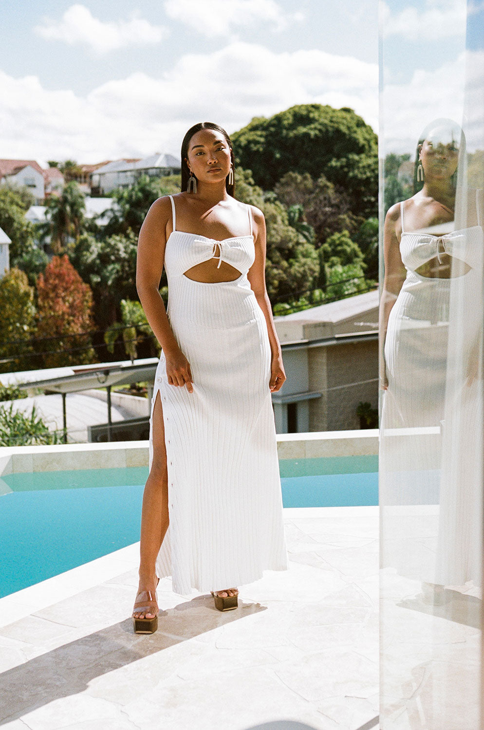 Exquisite White Pleated Rib Snowy Maxi Dress for Events