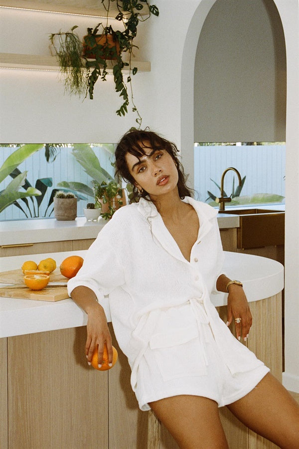 Chic White Knitted Kase Top for Vacation Look