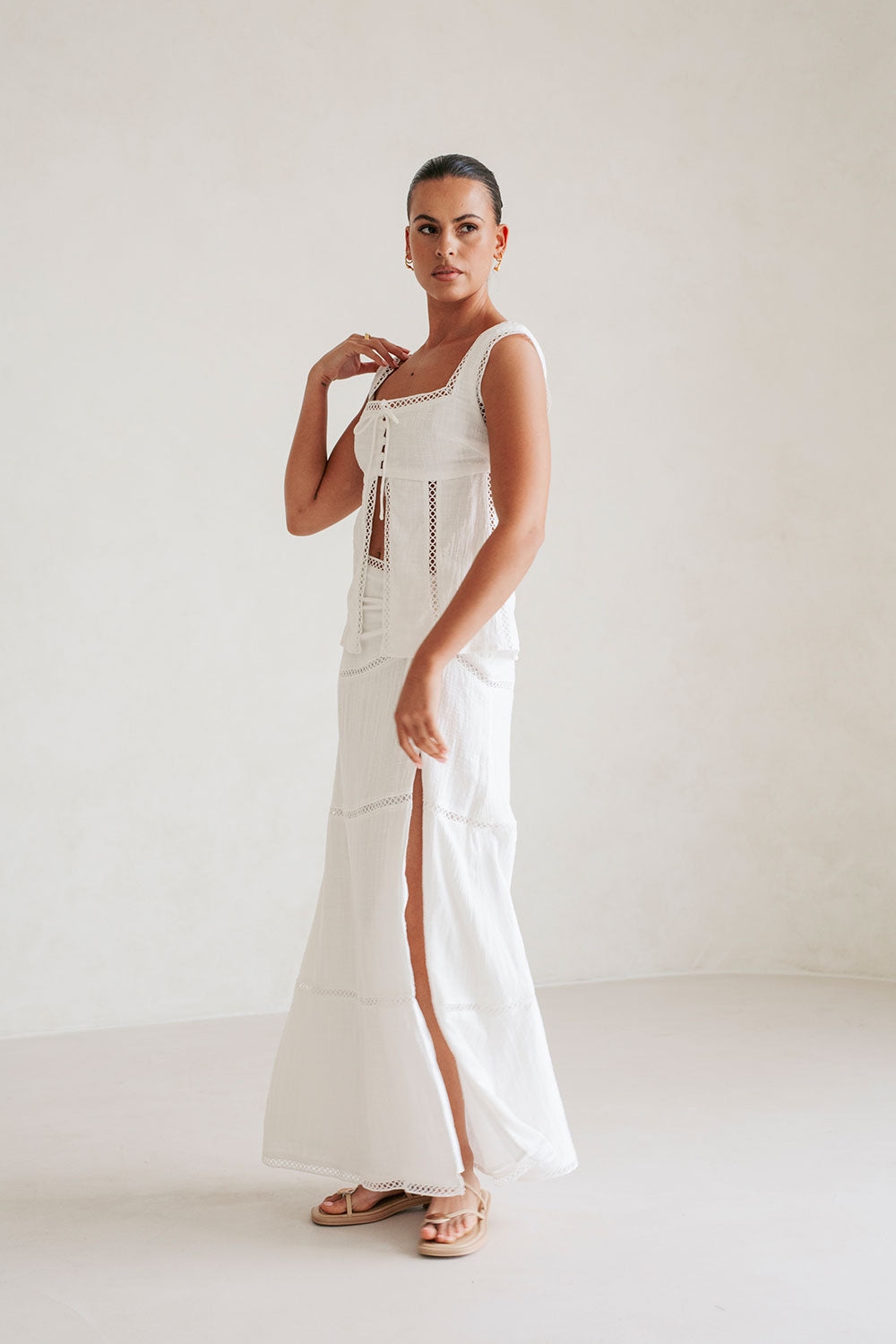 High - Quality Natural Cotton White Zia Skirt for Sunset to Dinner