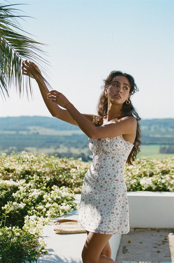 Unique Sabo Naoki Sample Dress for Fashion Enthusiasts