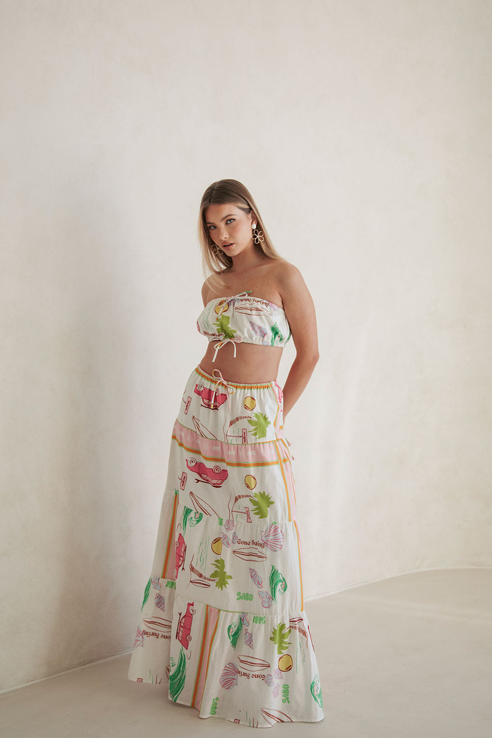 Fashionable Aviva Maxi Skirt with Exclusive Scarf Calypso Print