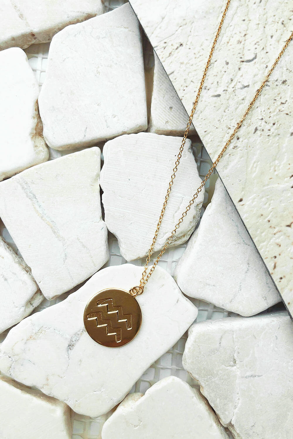 Personalised Gold-Toned Zodiac Sign Round Pendant Necklace - A Fashionable Accessory