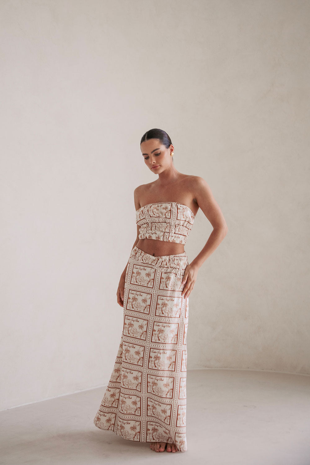 Fashionable Women's Xylah Maxi Skirt with Exclusive Sabo Postcard Print