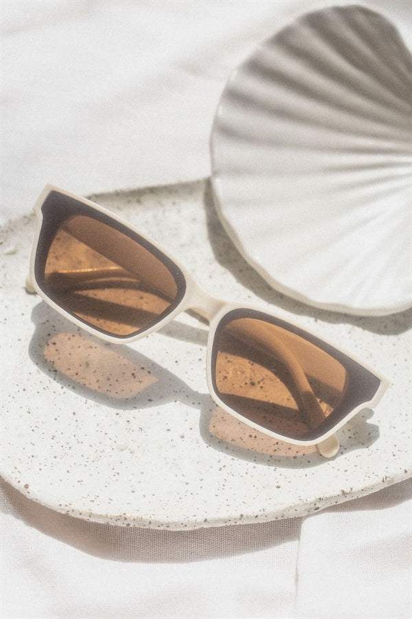Stylish Vintage Cream Toned Kendall Fashion Sunglasses