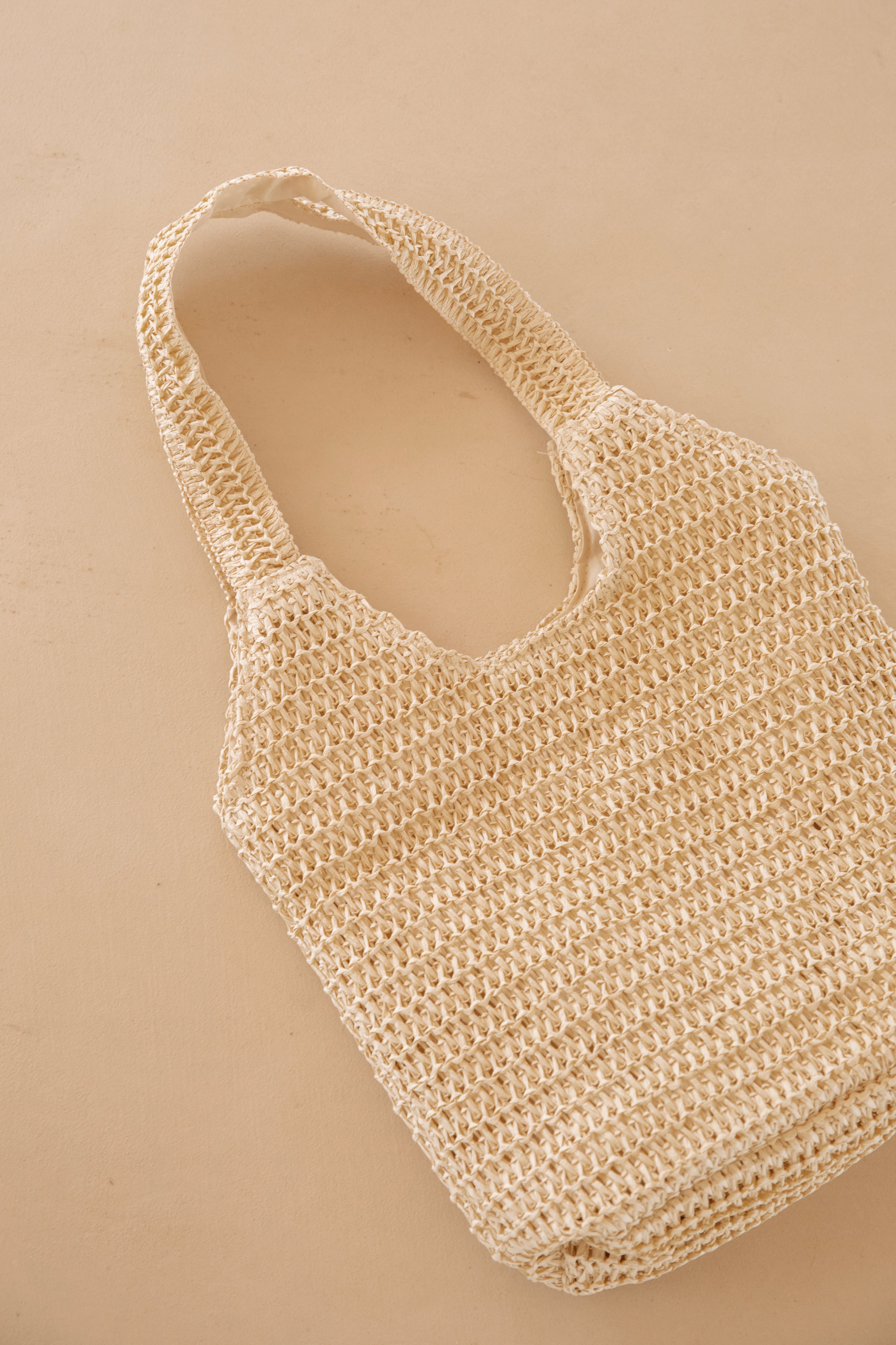White Woven Straw Style Ara Beach Tote Bag for Market Days and Travel