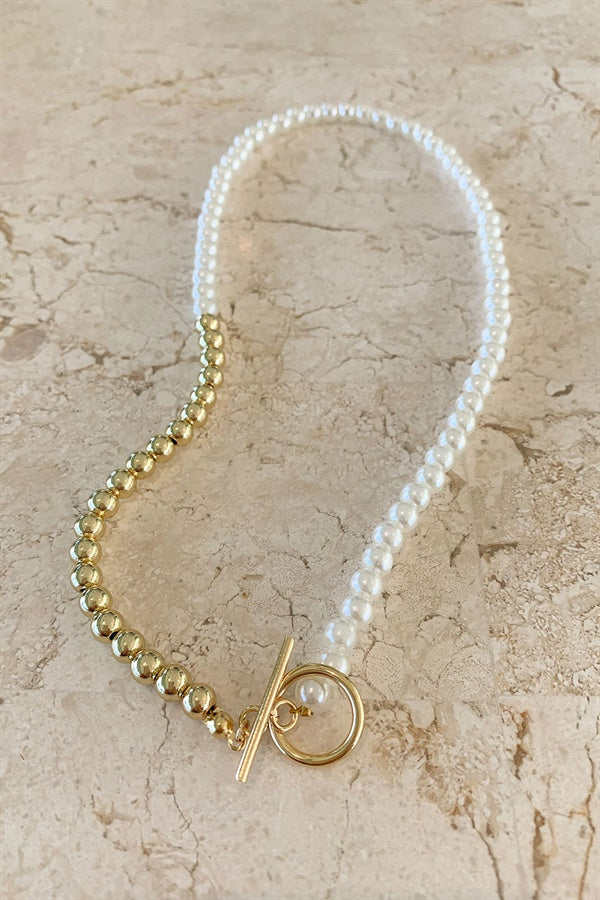 Stylish T Bar Design Faux Pearl and Gold Bead Detailing Necklace