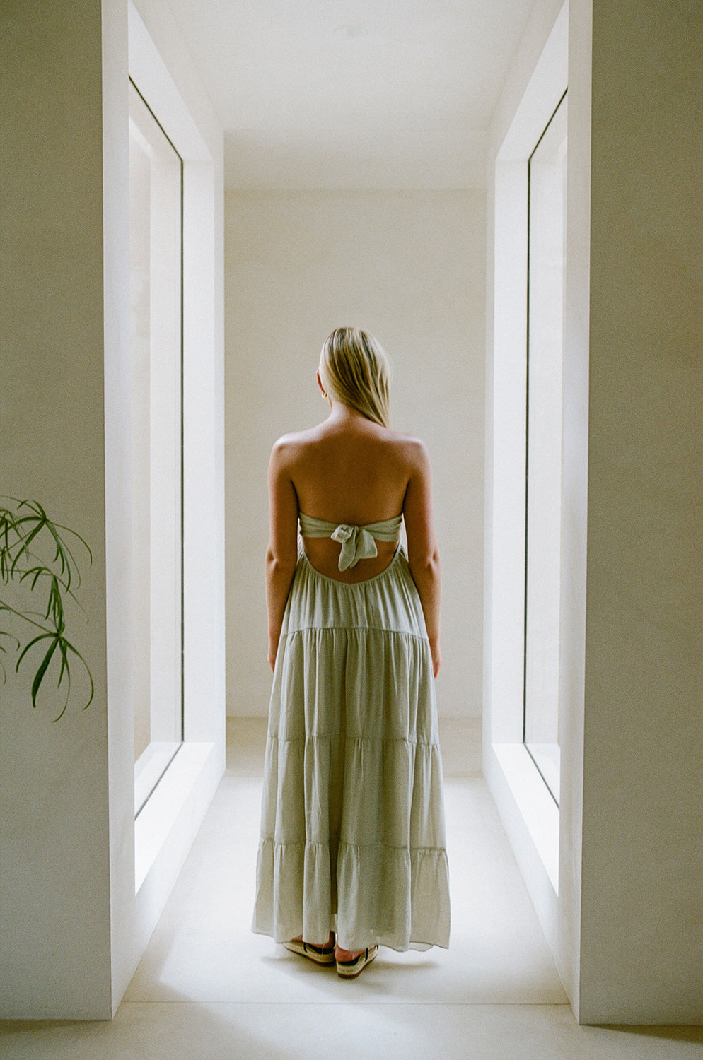 Exquisite Sariya Crepe-feel Strapless Babydoll Maxi Dress