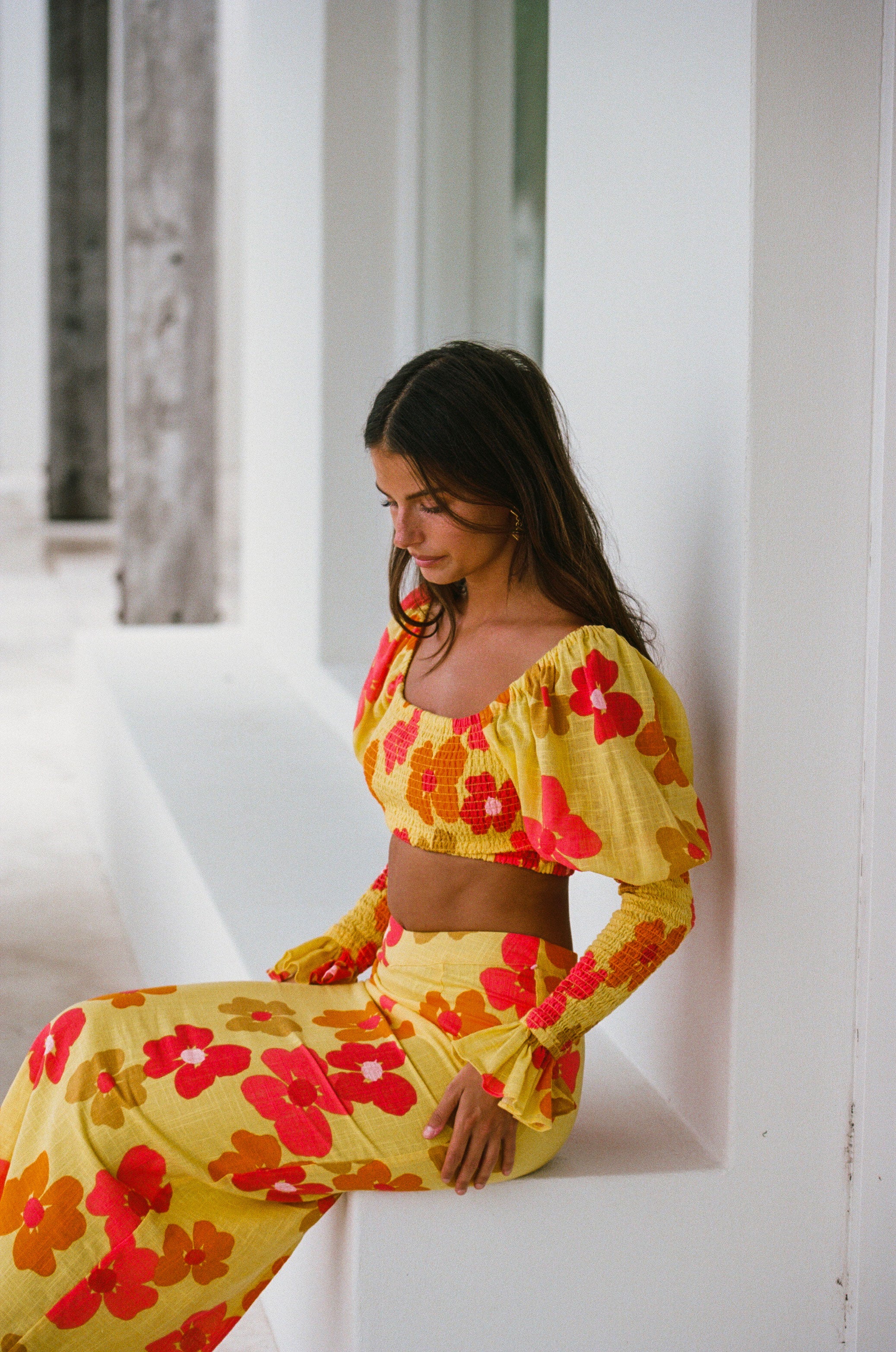 Exquisite Sabo-designed Serina Shirred Top with Romance Floral Print