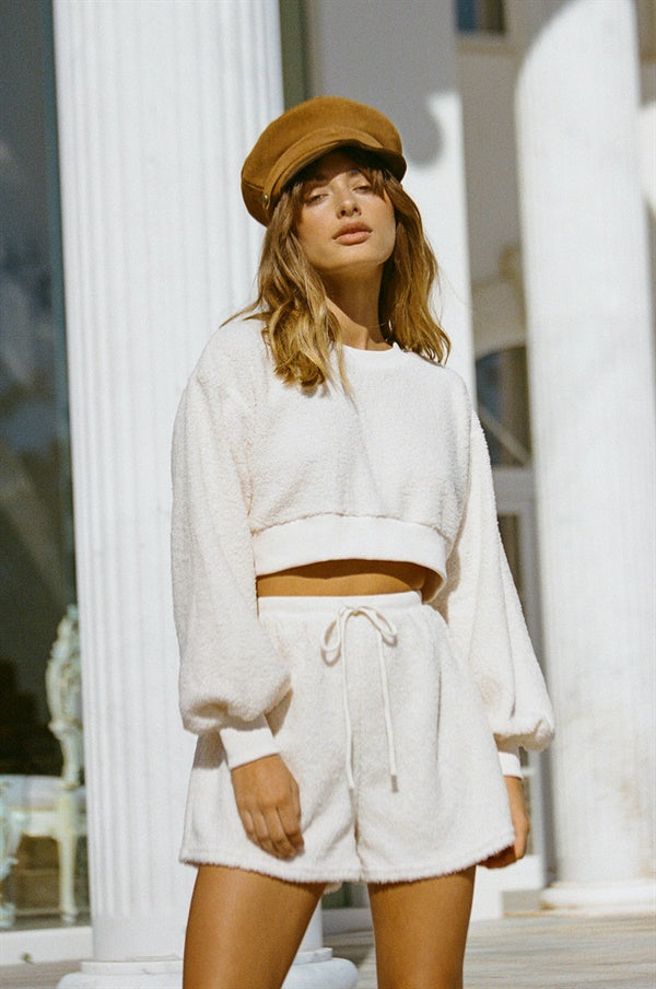 Exquisite Cream Soft Sherpa Cropped Kiri Top with Contrast Ribbing