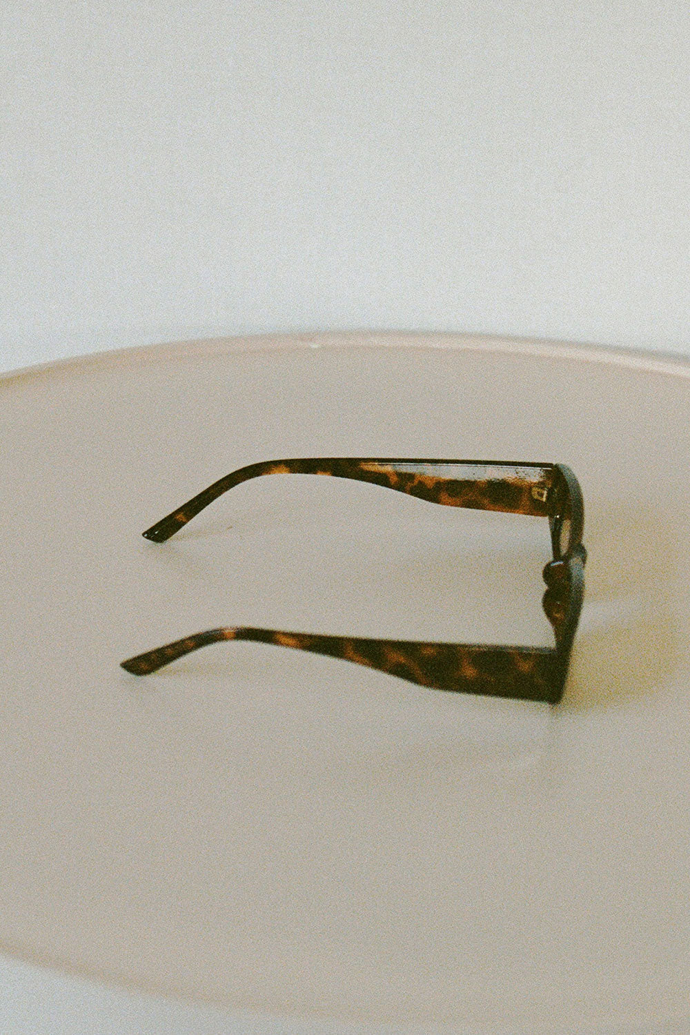 Stylish Tarla Fashion Sunglasses with Faux Tortoise Frames